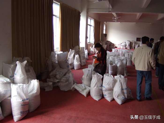 浙江绍兴诸暨山下湖珍珠市场,中国最大珍珠批发诸暨市场