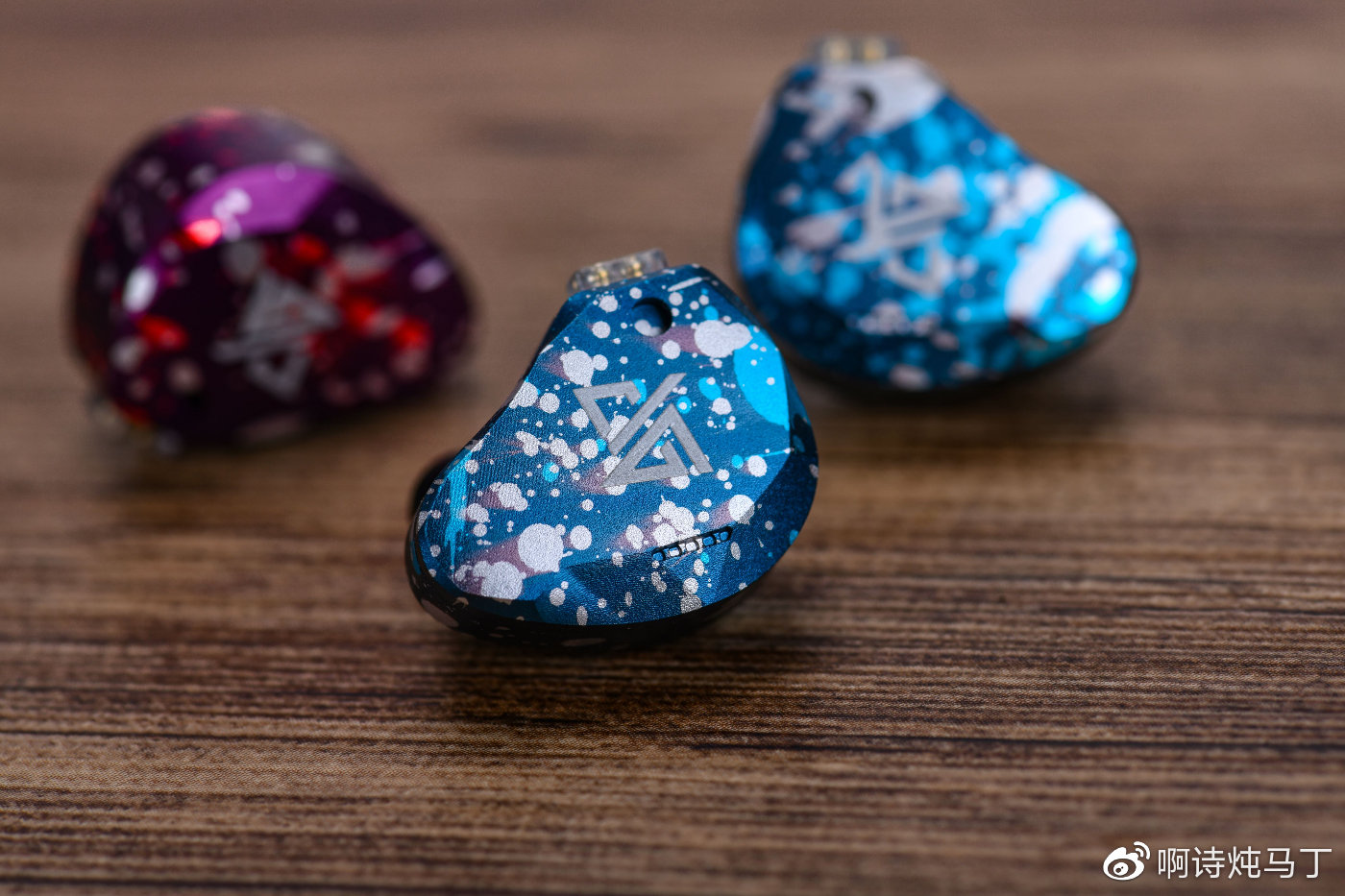 视觉系大师，声音是否也好听？—徕声RT-3三单元圈铁耳机