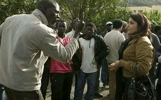 黑人在美国不被喜欢，是黑人自有原因，还是种族歧视问题？