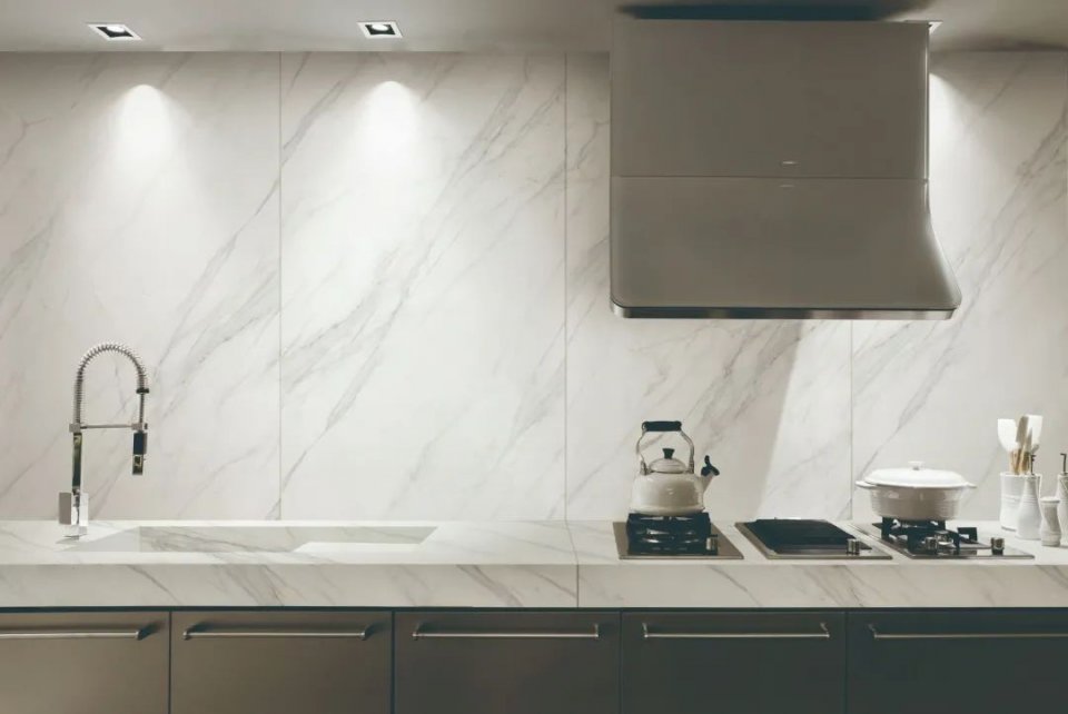 鹰牌2086瓷砖和东鹏哪家好,2021年东鹏瓷砖