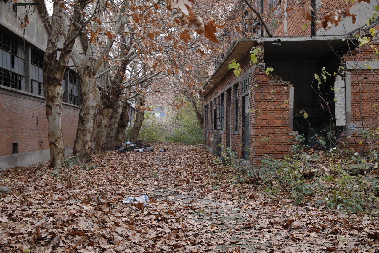 武汉轻型汽车制造厂,武汉特种车制造厂
