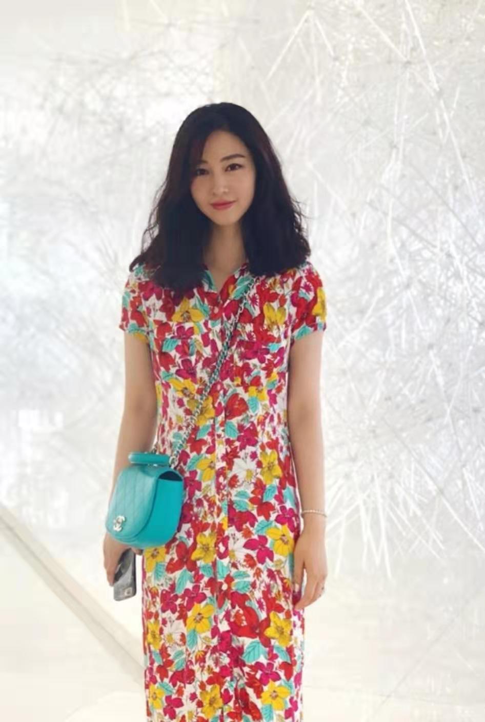 46岁香港男演员用嘴为女儿吸出鼻涕！妻子感叹是真爱但很想吐