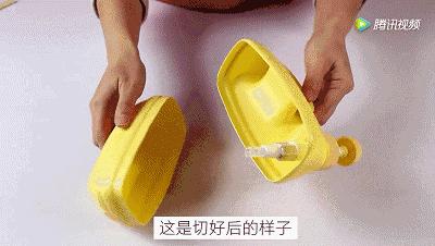 衣服皱皱的没有熨斗怎么让它平整,有折痕的衣服怎样弄平整