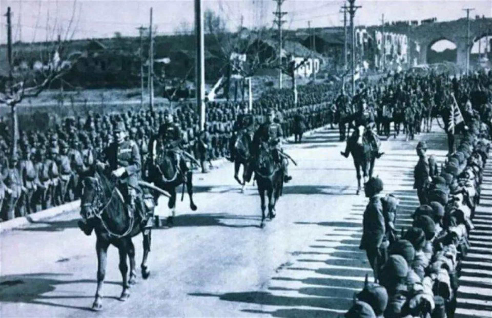 毛主席的旷世之作！多名日本将军读后后悔：为何没早点看到这本书