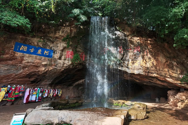 昆明有什么好玩的景点推荐一下,昆明有些什么好玩的景点推荐一下