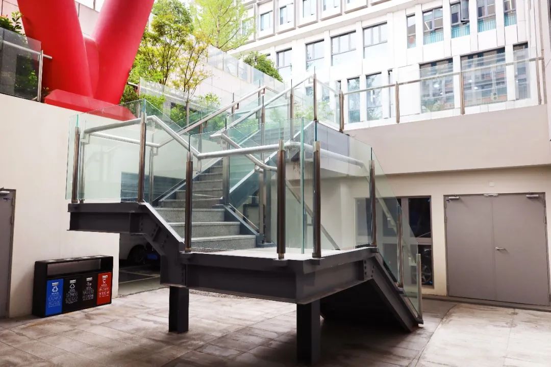 沪上“花园式”工地办公是怎样的体验？来看看这个白玉兰奖工程吧