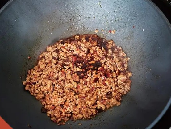 龙口粉丝蚂蚁上树,龙口粉丝蚂蚁上树的最佳炒法