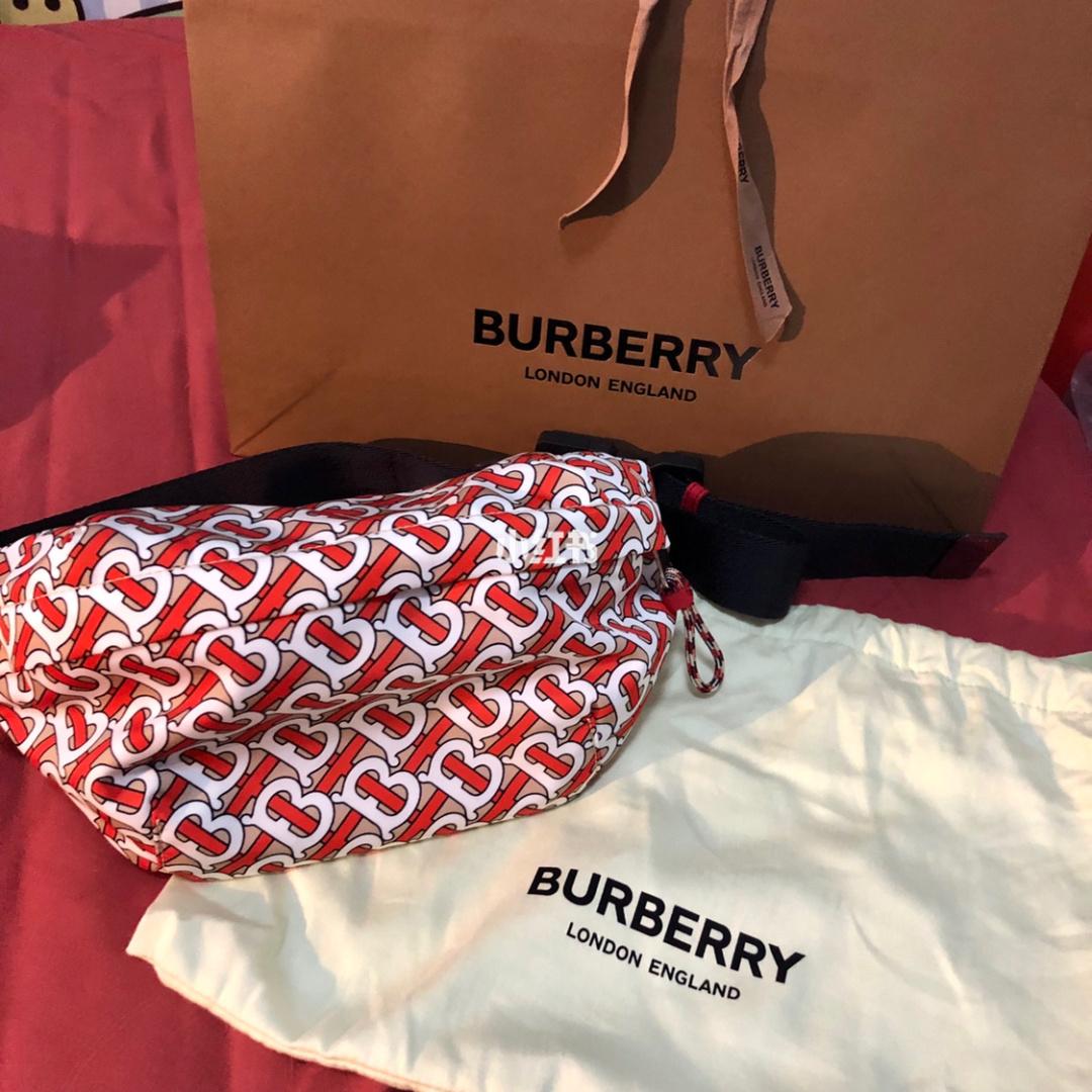 burberry经典款包包,burberry包包价格一般是多少钱