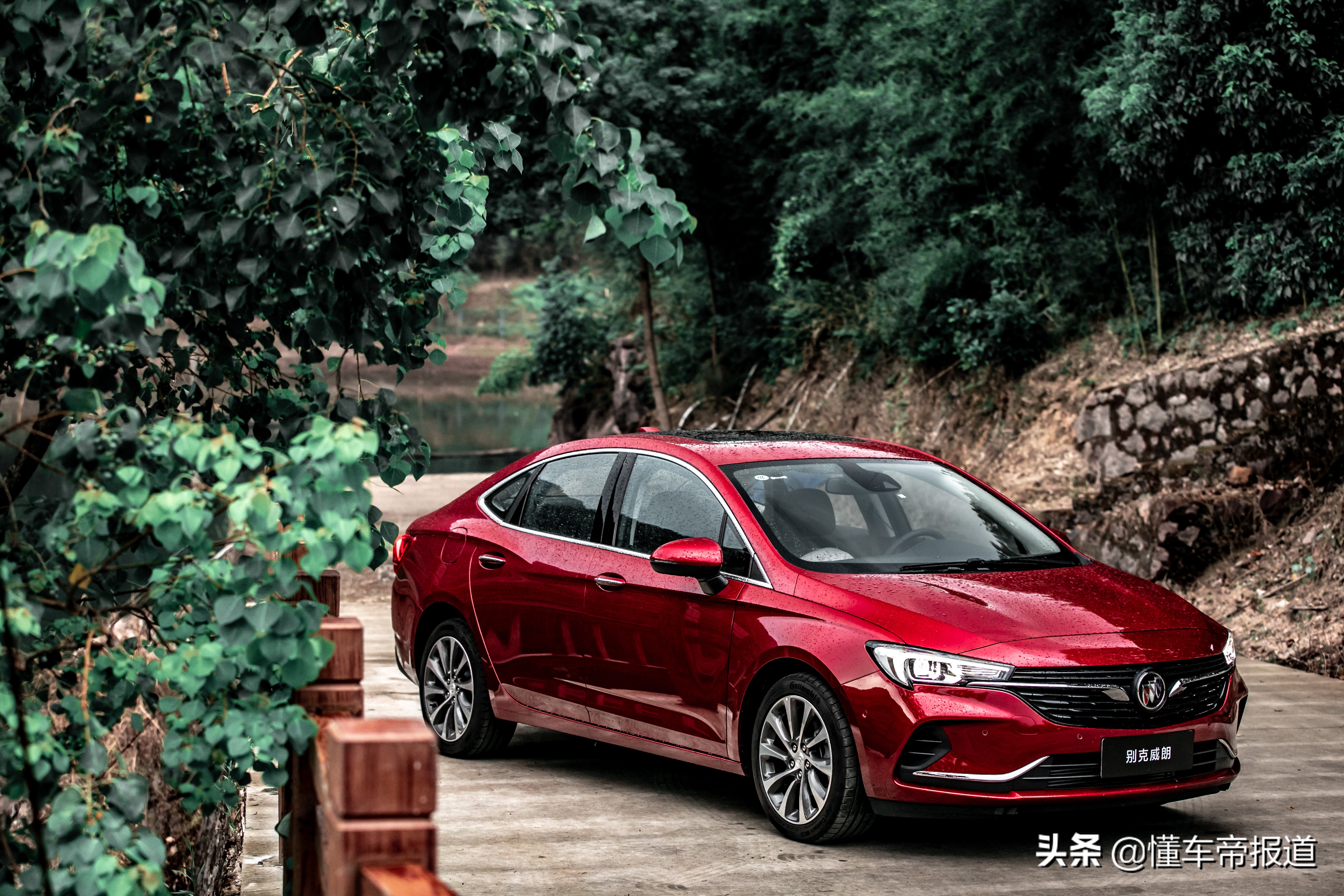 别克威朗pro乐享版试驾视频,试驾全新别克威朗驾驶乐趣如何呢