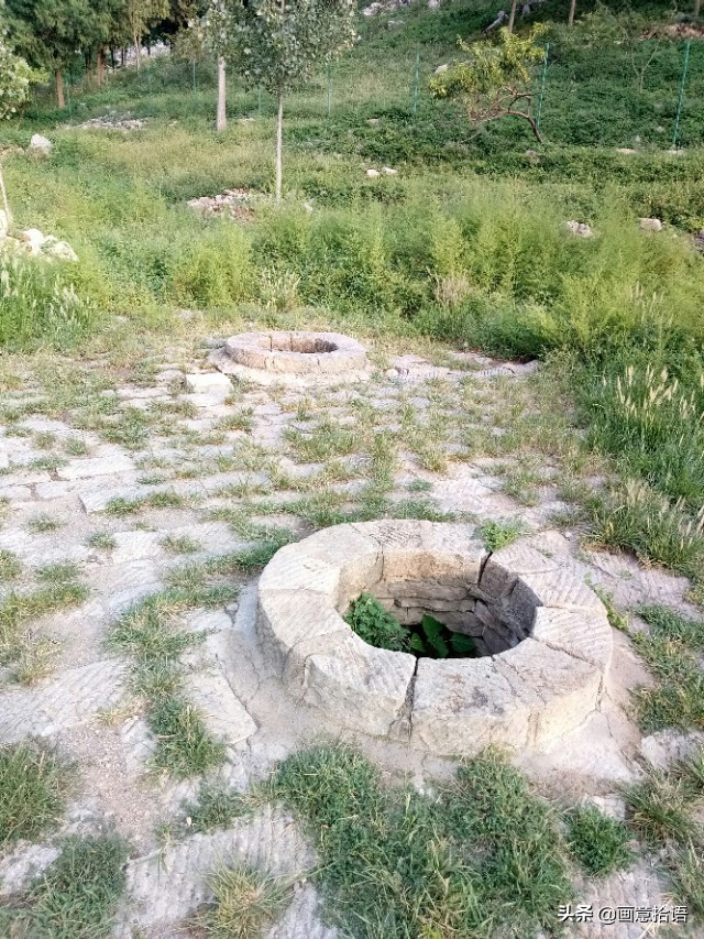 一步两井,一步两井传说故事