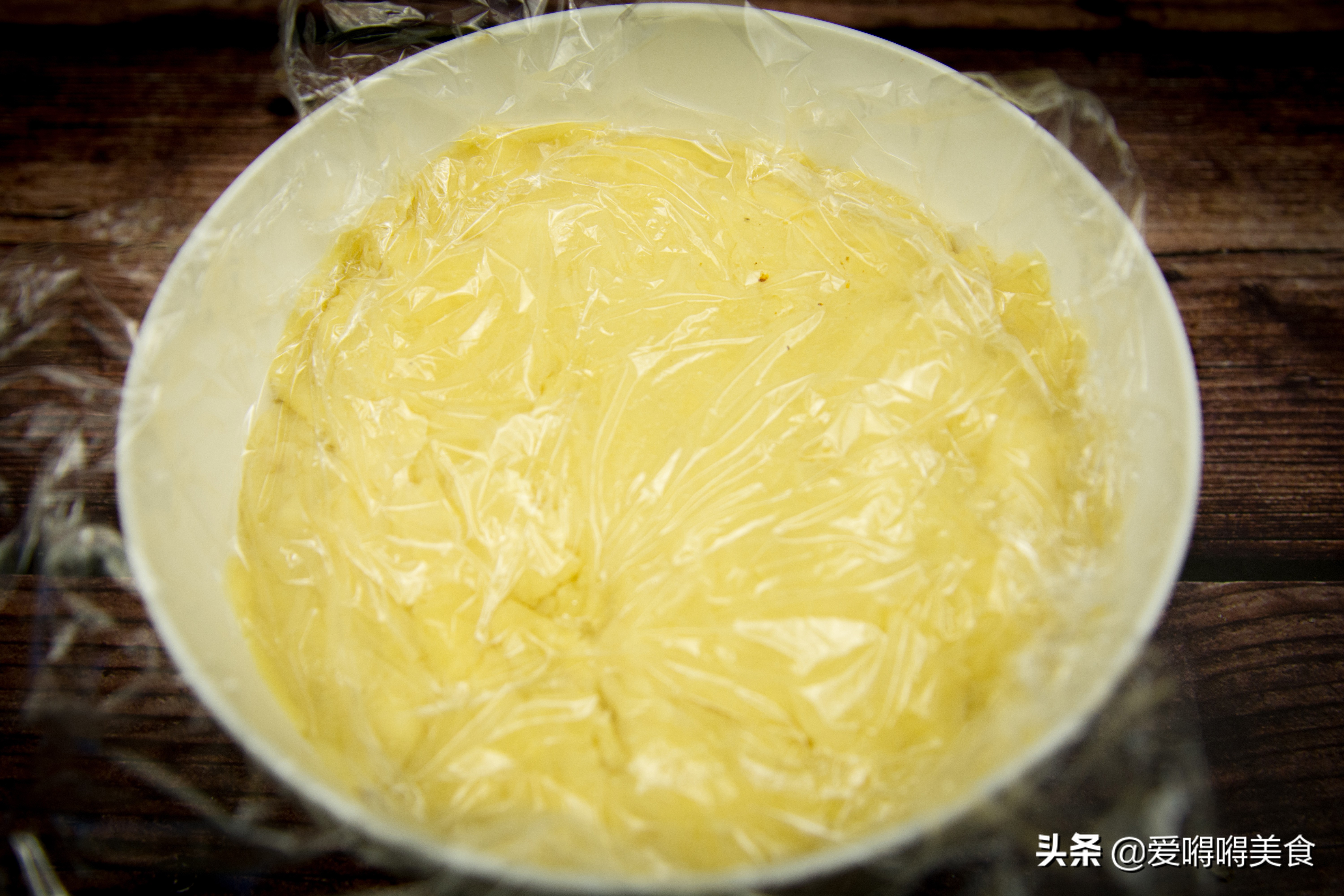 最简单的绿豆糕的做法,好吃又简单的绿豆糕制作方法