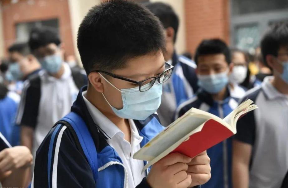 中考失利考不上能复读吗,中考失利可以复读吗需要什么条件