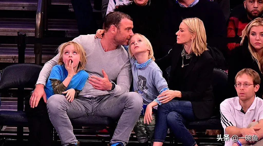 一个十几岁男孩的逆天颜值,中国12岁的逆天颜值