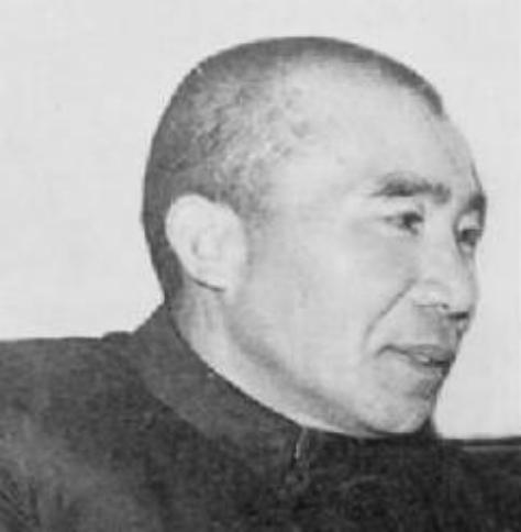 王耀武特赦出狱，周恩来帮他找到家人，女儿却递给他一纸离婚协议