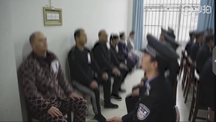 借出5600元收回13倍武汉“小额贷”涉黑案23人被判刑！