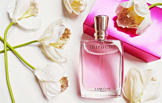 兰蔻真爱奇迹浓香和淡香怎么区分,兰蔻真爱奇迹香水视频