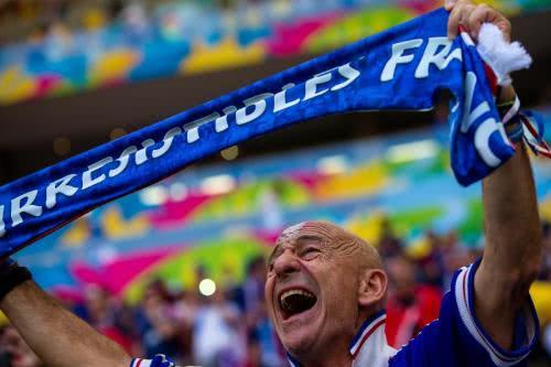 足球制造对手犯规,足球制造最新