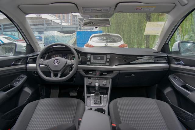 大众宝来1.5L—终于变成了别人的样子，只有省油和空间的优点