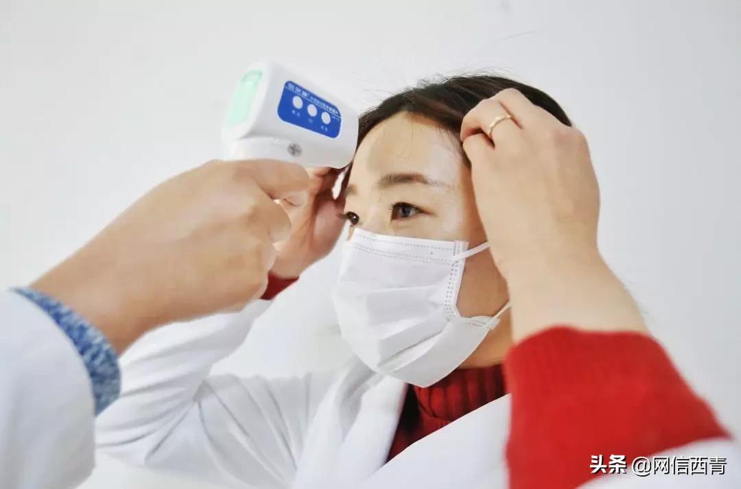 非接触式红外体温计开关,非接触式体温计测量什么位置准确