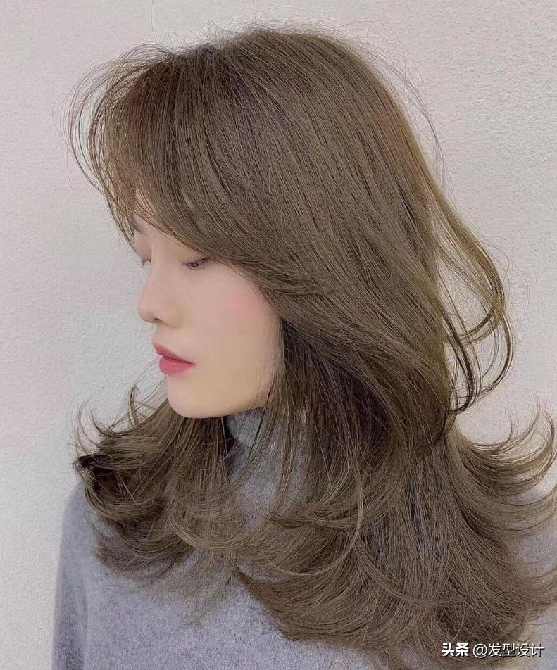 发型女2020流行发型中长发,中长发披发发型理发店