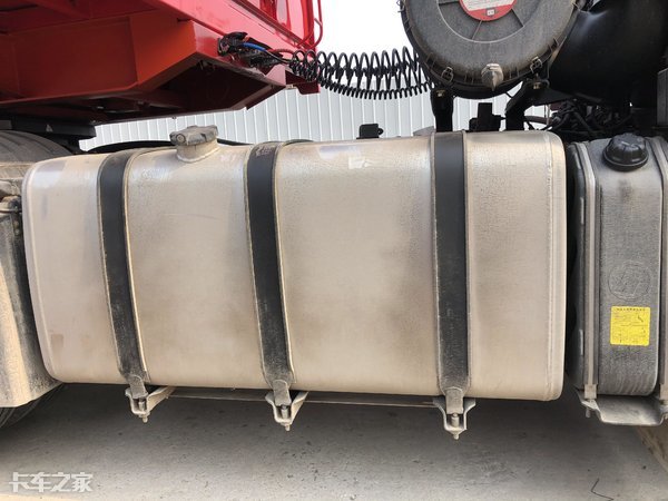 潍柴黄金动力链牵引车,砂石料专用牵引车