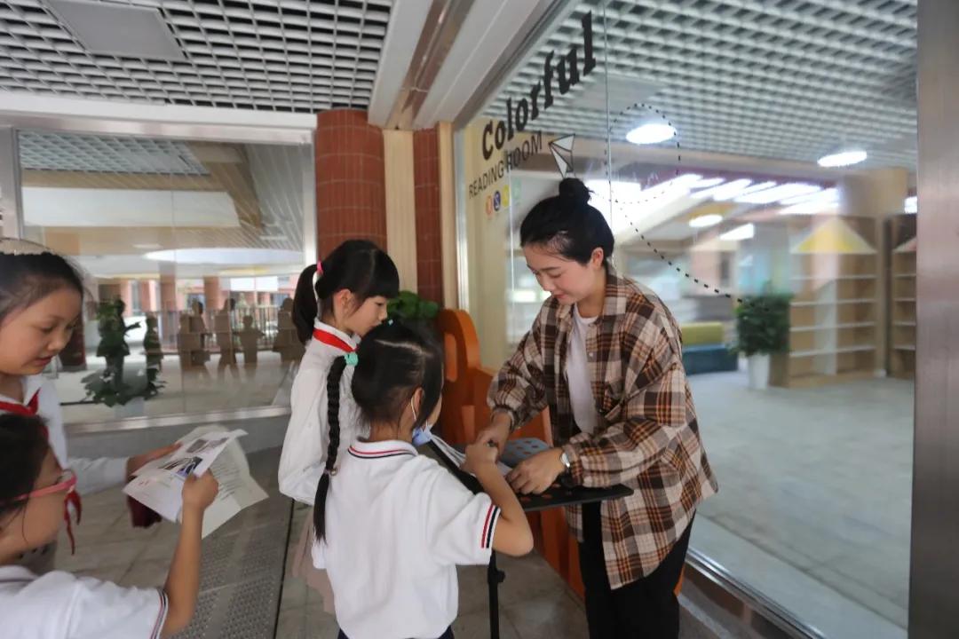 天府新区华阳小学：校园那么美，萌娃来打卡