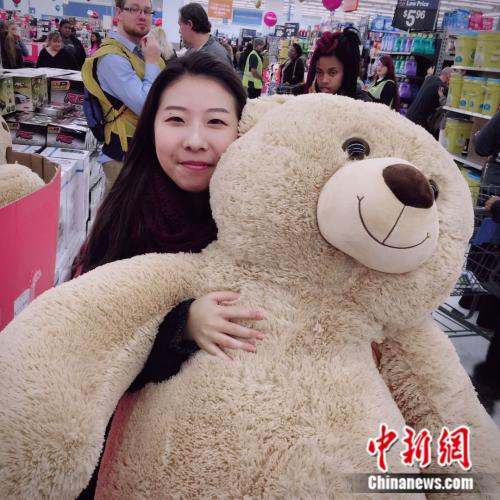 抢位、排队、挤破头?“黑五”不血拼,华人这样过