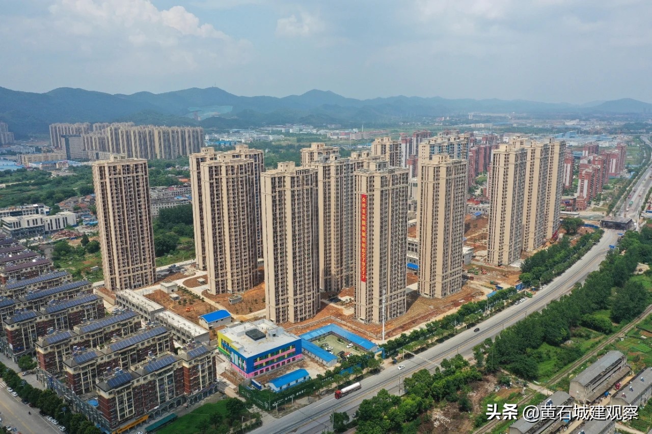 黄石最大的安置房项目众邦百花园绿化工程已基本完成