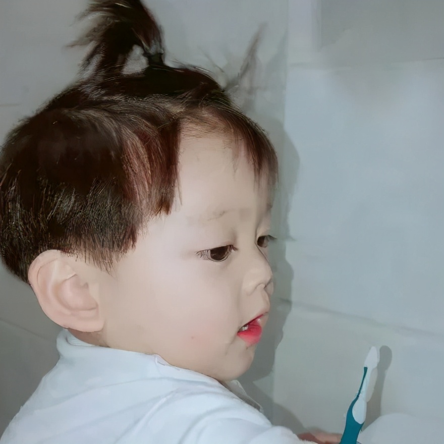 简单又好听的男孩子名字,男孩子叫什么名字霸气