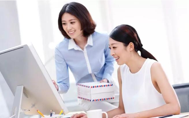 鑱旇鎺ц偂,鑱旇鎺ц偂闆嗗洟鑰佹澘鏄皝