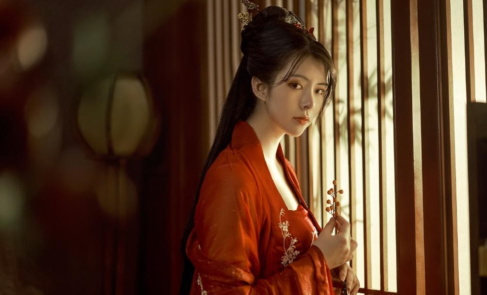 穿汉服拍结婚照有什么讲究吗,汉服结婚证件照头饰有什么要求吗