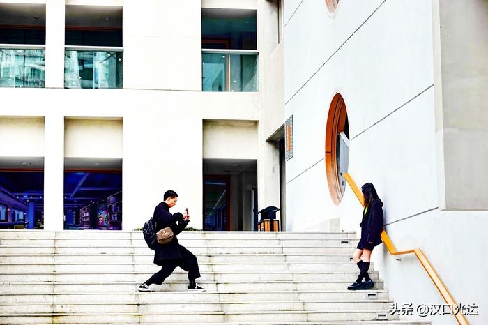 闹市中又一处年轻人文创新乐园——“大智*界无**·空中小镇”