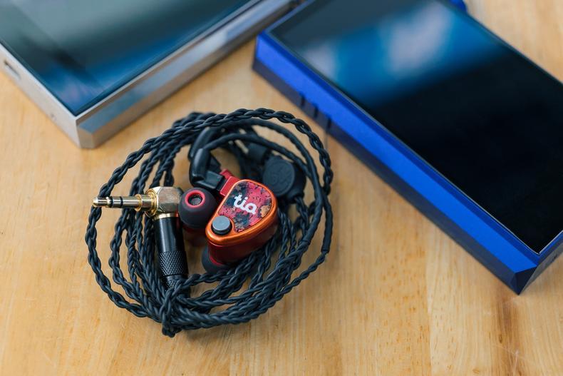 艾利和sp1000mgold开箱,艾利和1000m测评