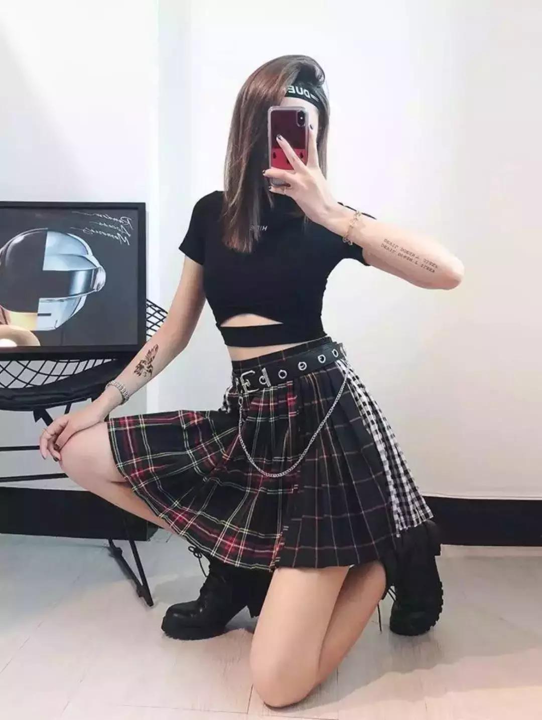 怎么才能好好的跟偶像谈恋爱,和自己的偶像谈恋爱会幸福吗