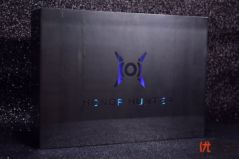 荣耀猎人v700风谷式散热,荣耀猎人游戏本v700i5款测评