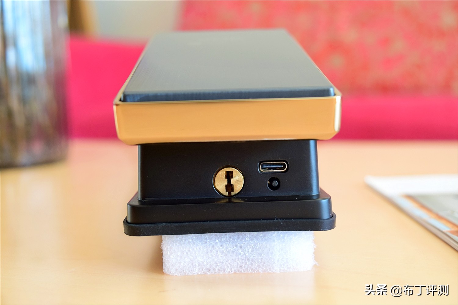 t11face智能门锁如何室内开门,开锁智能门锁