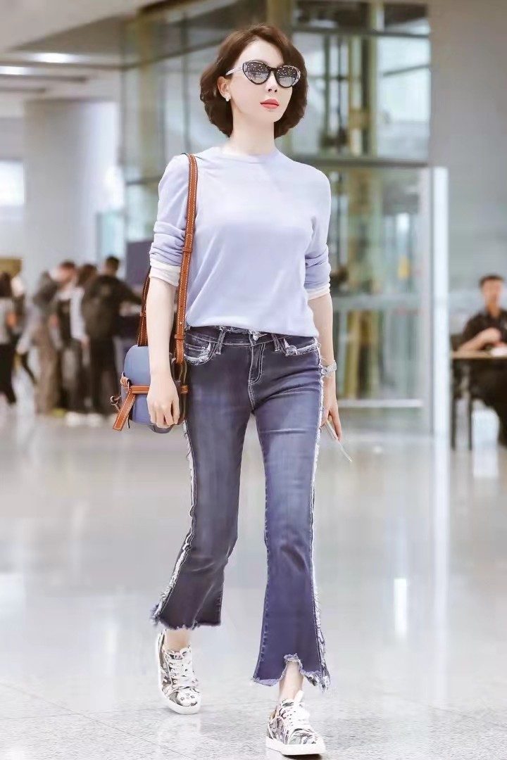 陈数知性优雅穿衣搭配图,陈数最近高级感穿搭