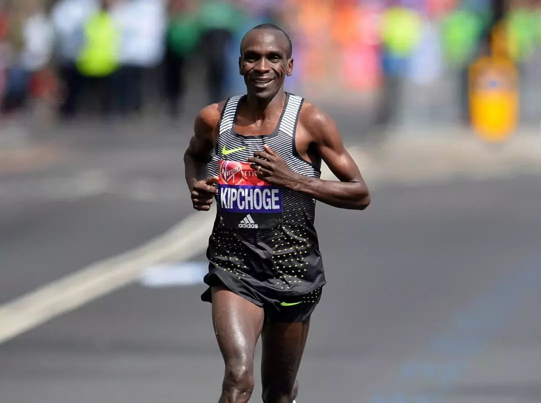 跑步再累也要学会面带微笑：马拉松世界冠军自我激励的秘密*器武**