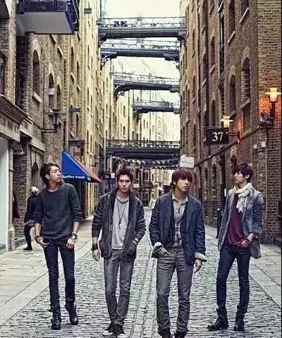 花粥抄袭的原因,花粥抄袭事件应该如何看待呢