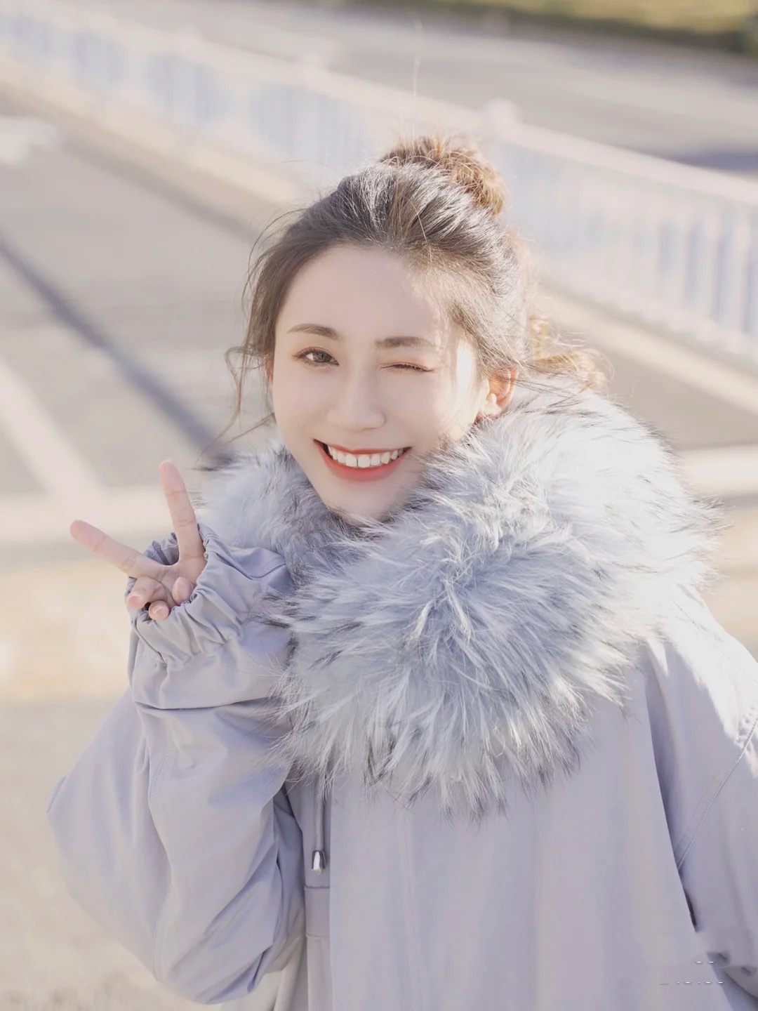 黑毛领氧化变黄了咋办,毛领变色了怎么恢复小妙招