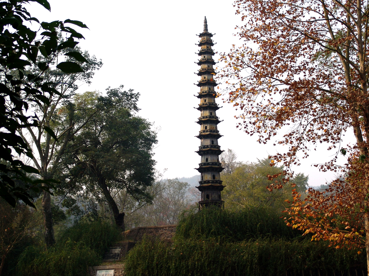 玉泉寺铁塔叫什么名字,玉泉寺铁塔舍利子
