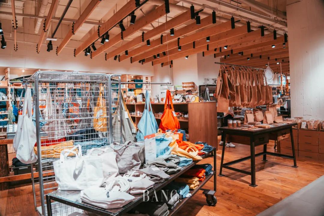 淮海路“红牌”倾城出动，回顾TA的精彩8小时