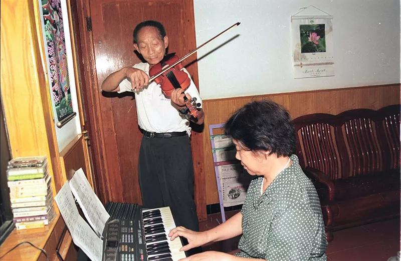 2022年热门情感话题,2019情侣热话题