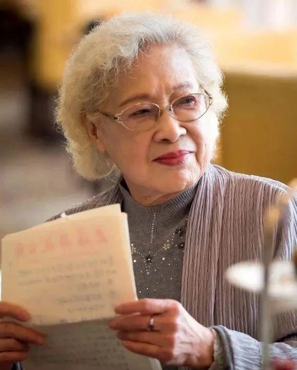 中国二十二大电影明星照片集,新中国二十二大影星