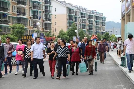 羡慕徐州又有小区给业主发钱了,苏州哪个小区给业主发钱了