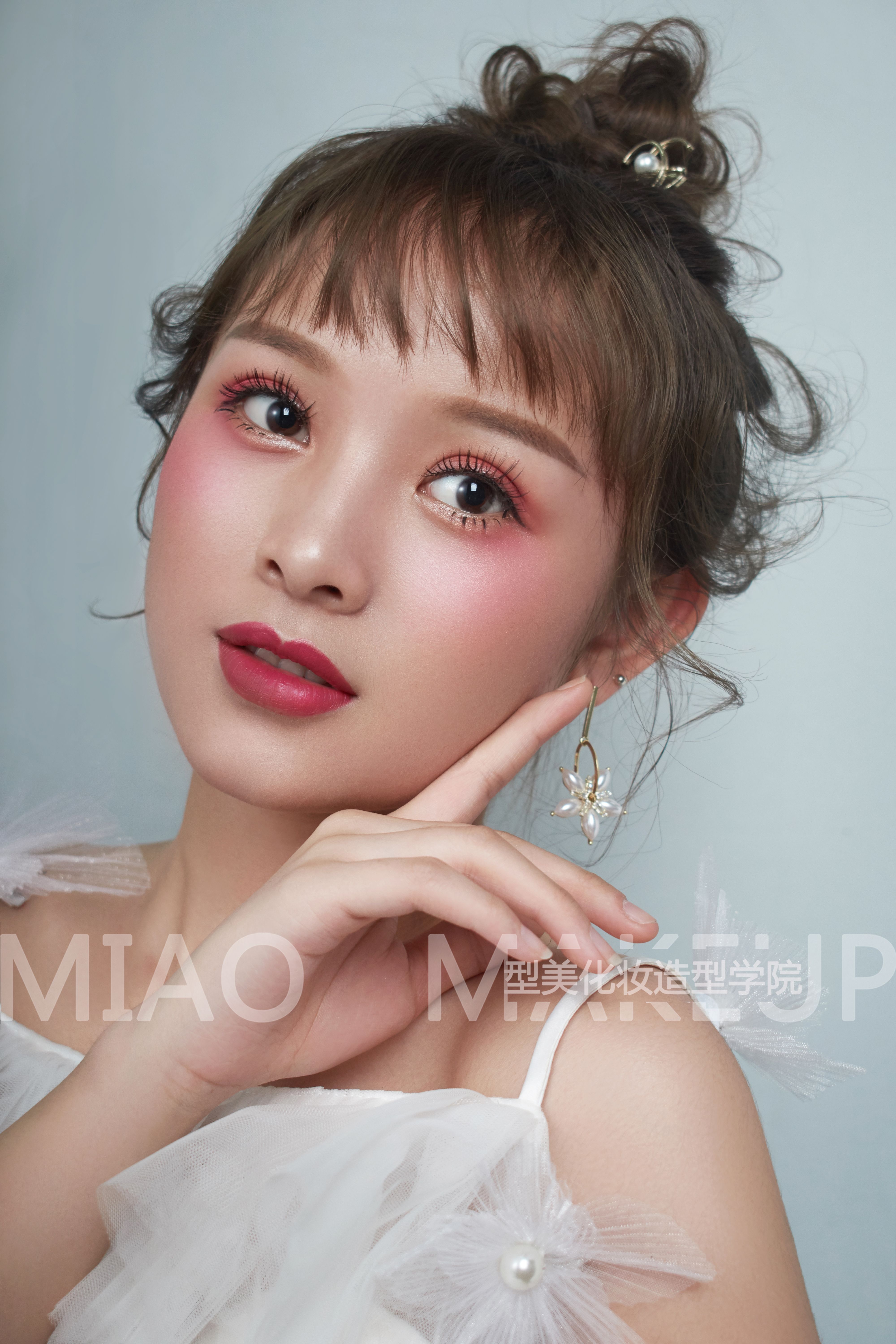 2022年学化妆前景怎么样,从0开始学习化妆哪家好