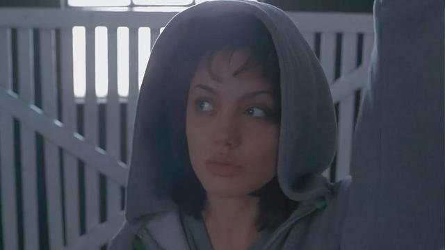 蕾丝、吸毒、得艾滋的她,才是美国第一个超级名模