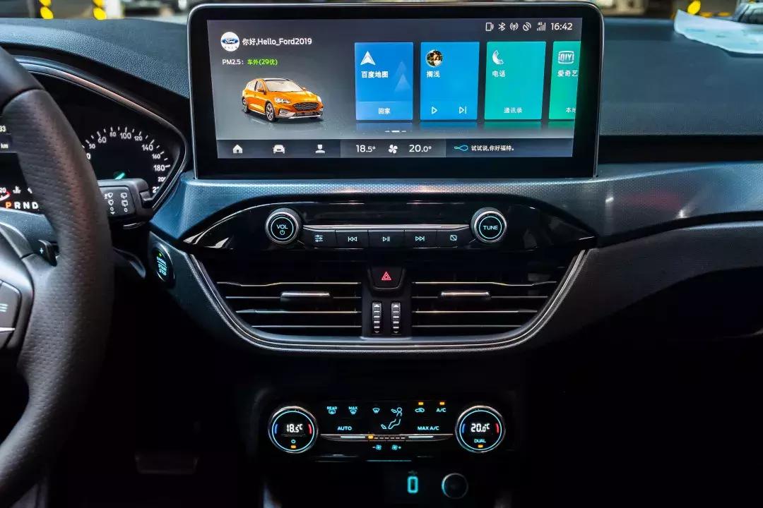 试驾福克斯rs越野,试驾测评福特福克斯最新款