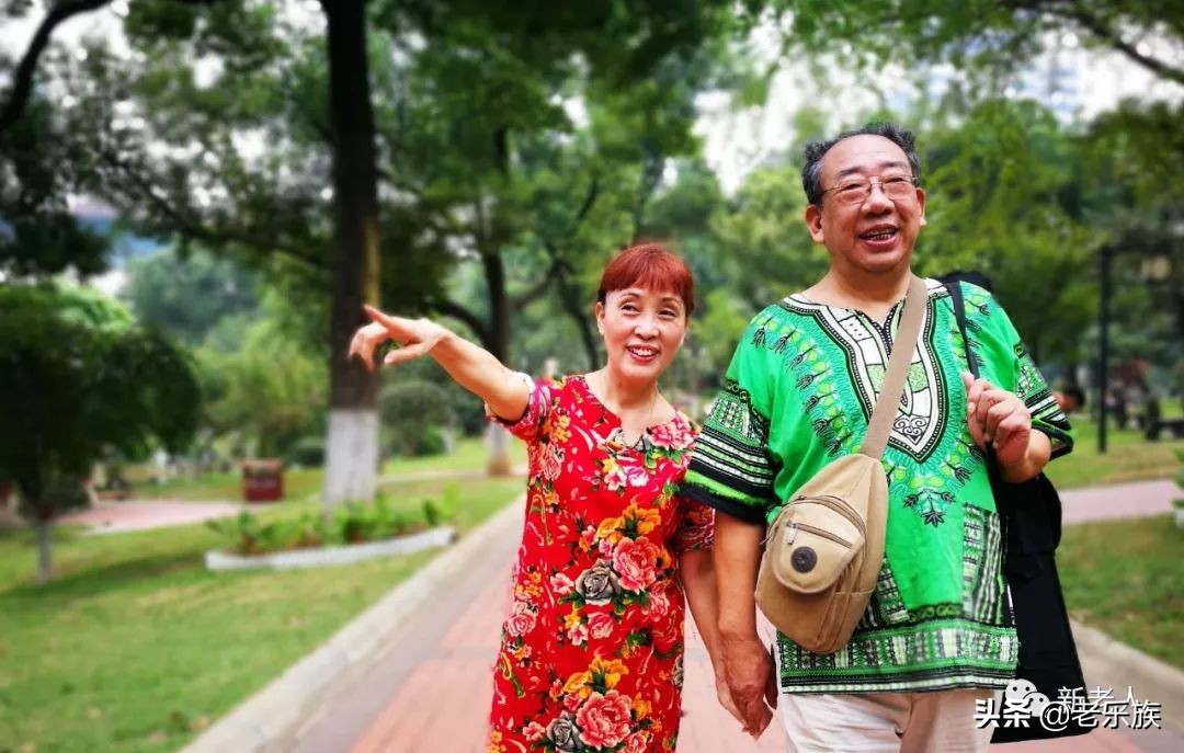 最霸气的对联100副欣赏,霸气搞笑对联大全带横批七字