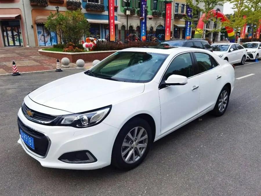 雪佛兰迈锐宝2.0白色黑顶街拍,雪佛兰迈锐宝拆车测评